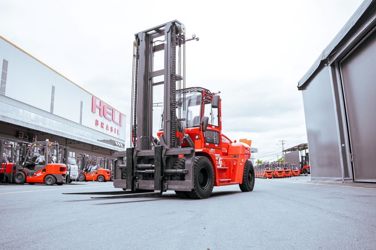 Empilhadeira Bigtruck CPCD160 Capacidade de 16 Toneldas website